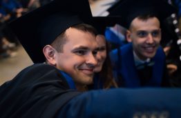 KTU diplomų įteikimo šventė: absolventai prisiima atsakomybę už šalies ateitį