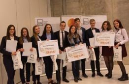 Apdovanoti jaunųjų verslo ekspertų konkurso „MEKA 2016“ nugalėtojai
