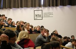 Tradicinis respublikinis prof. K. Baršausko fizikos konkursas vėl pritraukė moksleivių iš visos Lietuvos (uždavinių sprendimai)